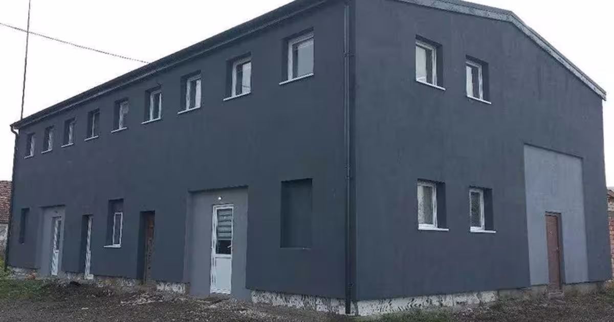 Spațiu industrial 360 mp în Acățari