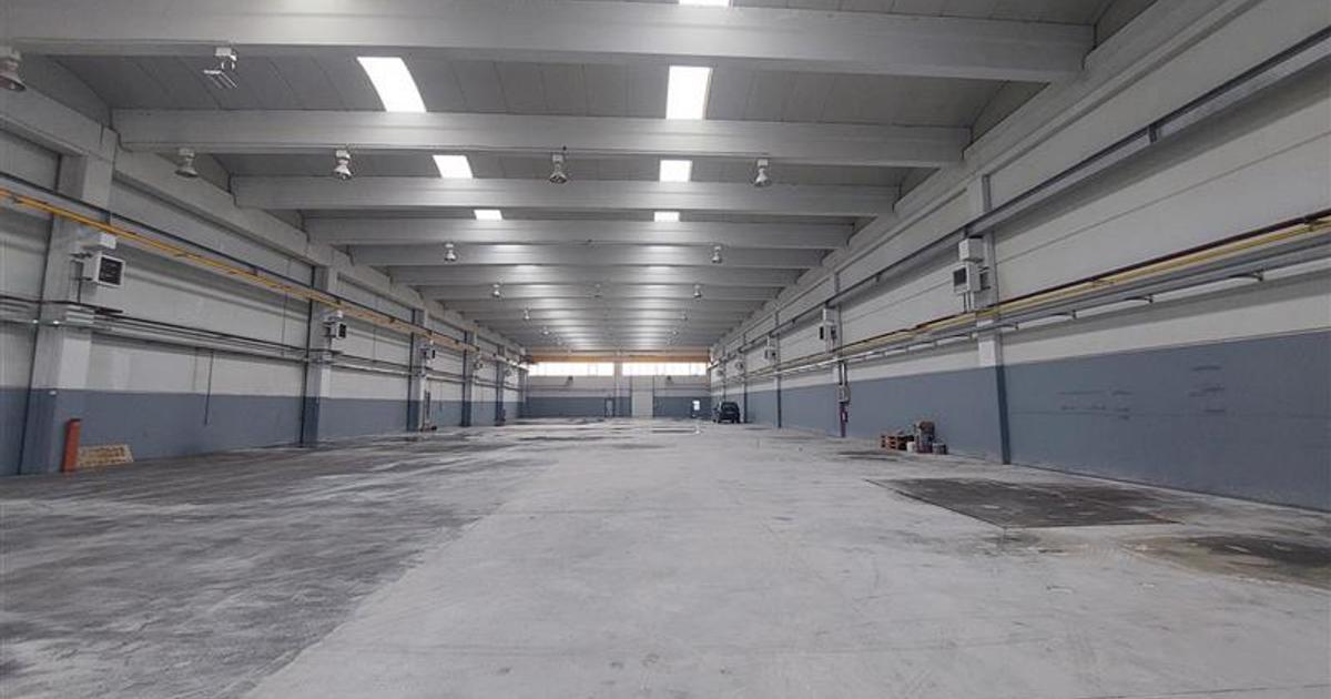 Spațiu industrial 1936 mp în zona Exterior Vest, Arad