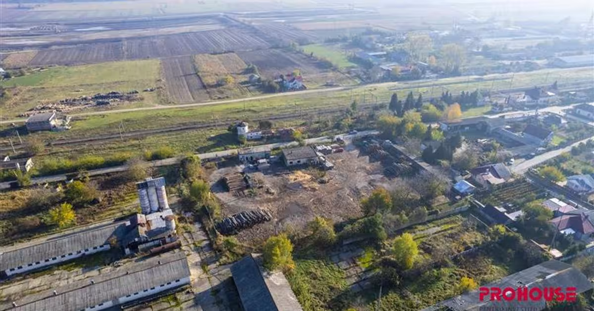 Spațiu industrial 265 mp în zona Exterior Sud, Bacău