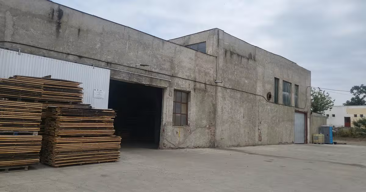 Spațiu industrial 6000 mp în zona Central, Botoșani