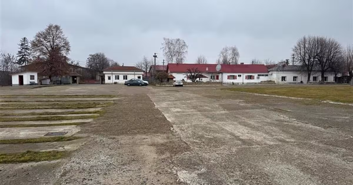 Spațiu industrial 11500 mp în zona Nord-Est, Hârlău