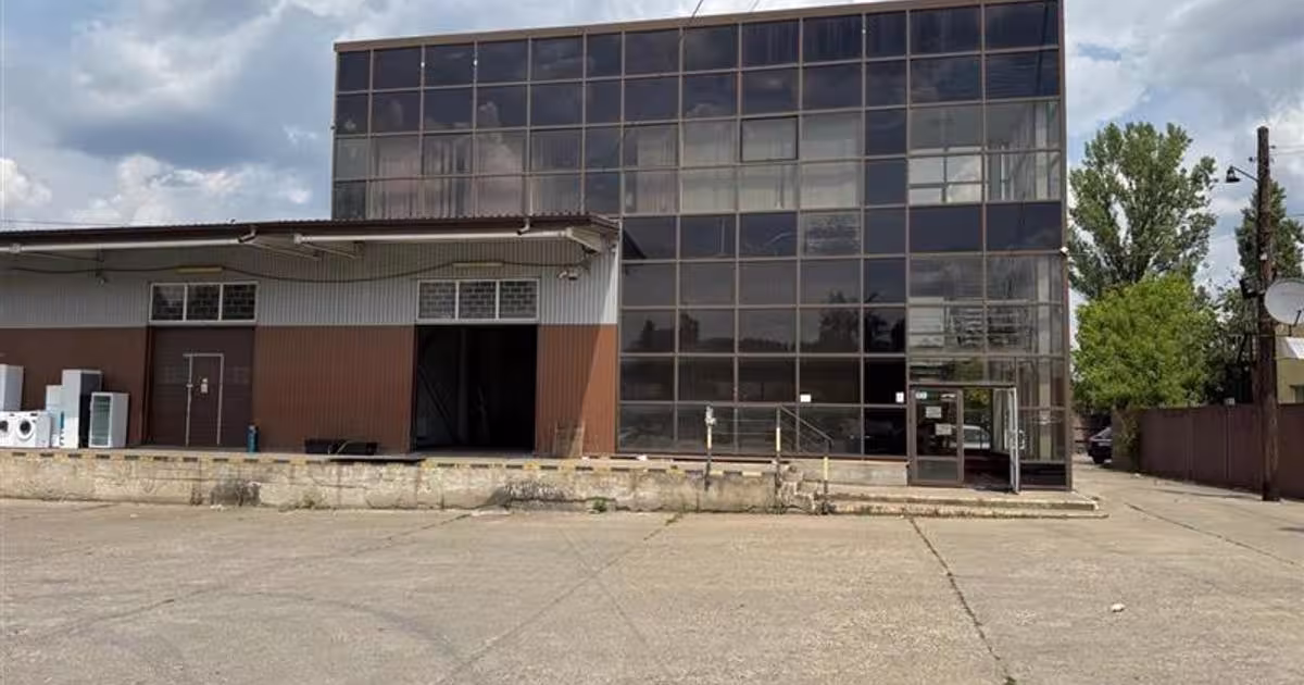 Spațiu industrial 2100 mp în zona Baza 3, Iași