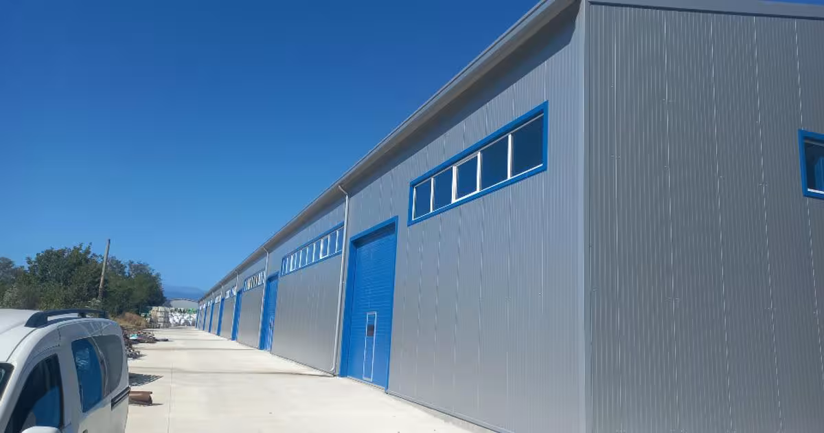 Spațiu industrial 9618 mp în zona Central, Pucioasa