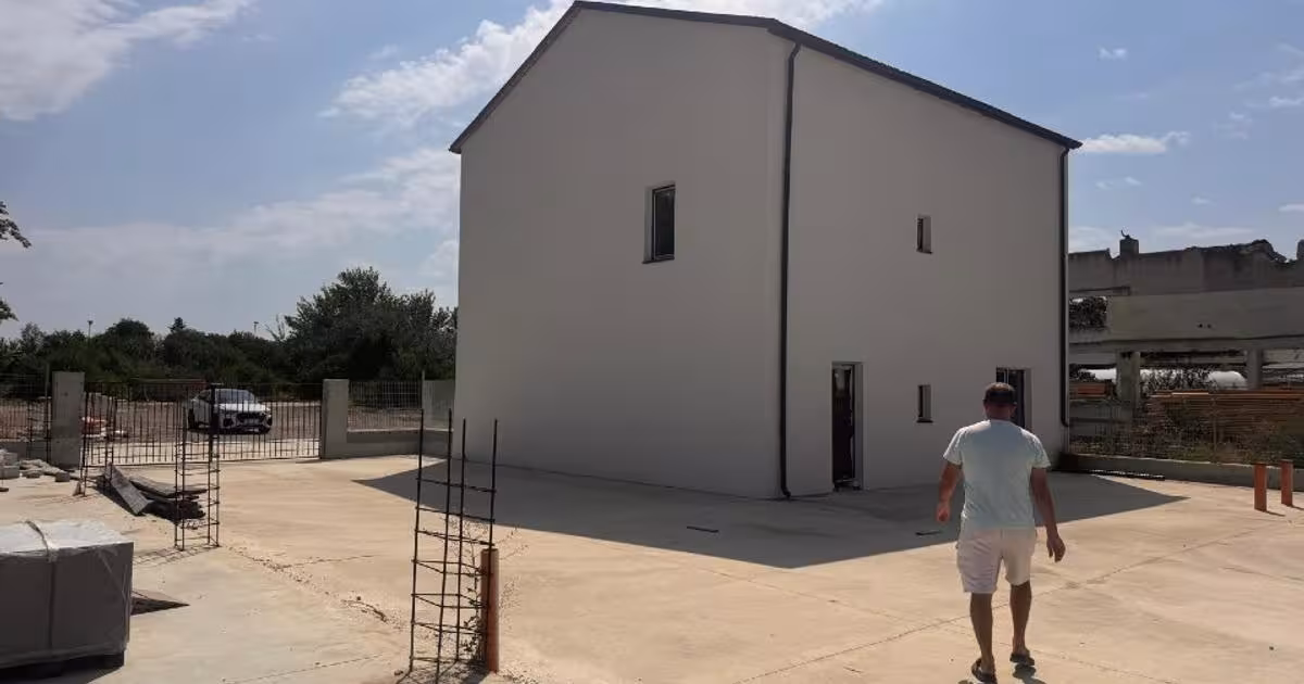 Spațiu industrial 2000 mp în zona Ițcani, Suceava