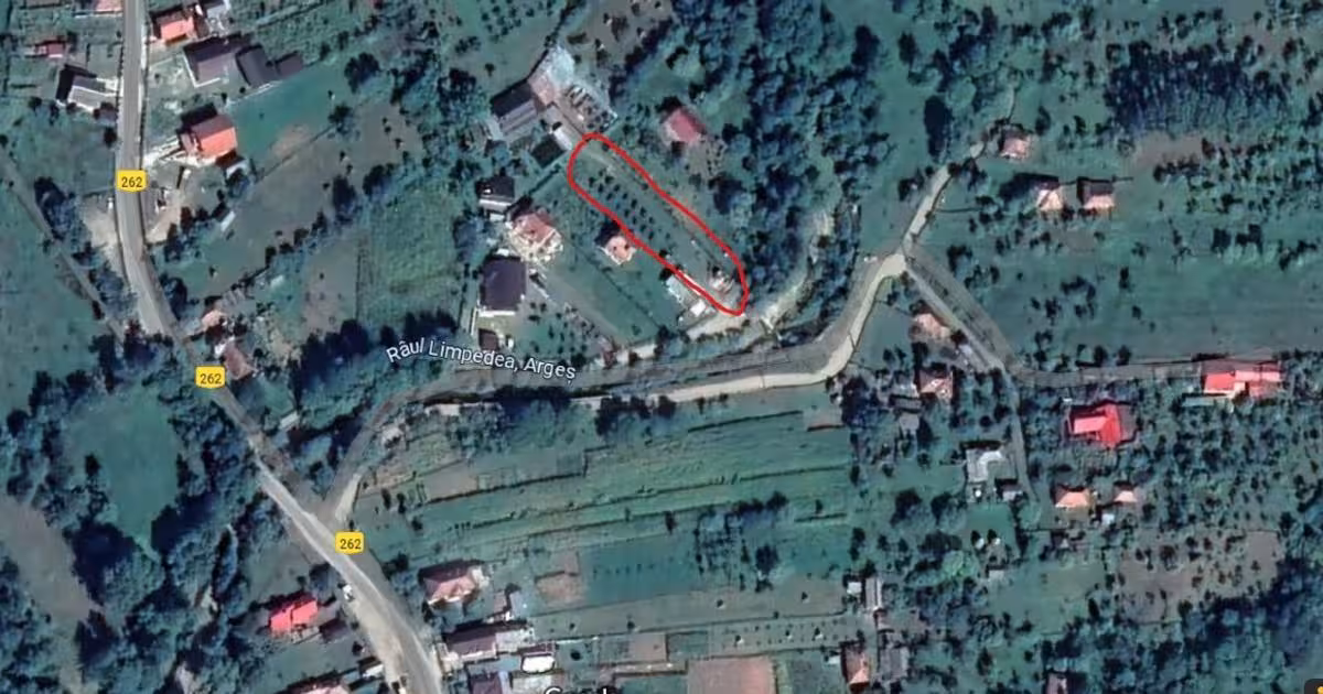 Teren agricol intravilan de 1100 mp, în Corbeni
