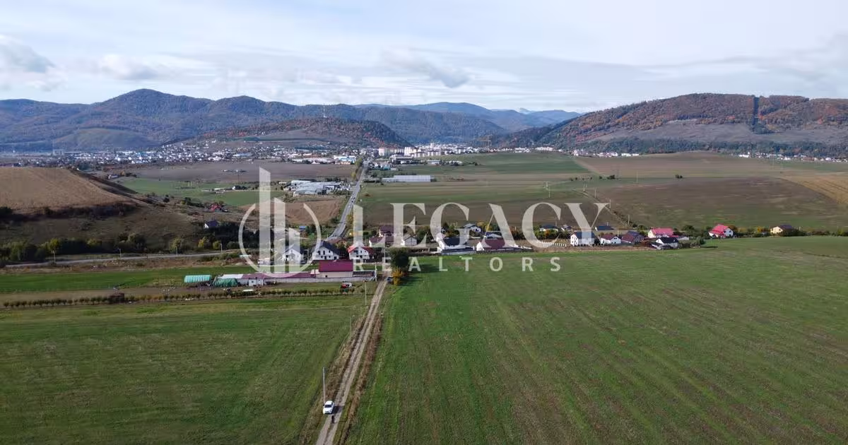 Teren agricol intravilan de 10000 mp, în Gârcina