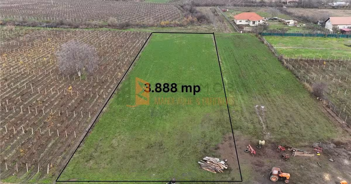 Teren agricol intravilan de 3888 mp, în Merei