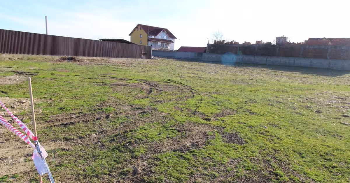 Teren agricol extravilan de 500 mp, în zona Exterior Est, Târgu Jiu