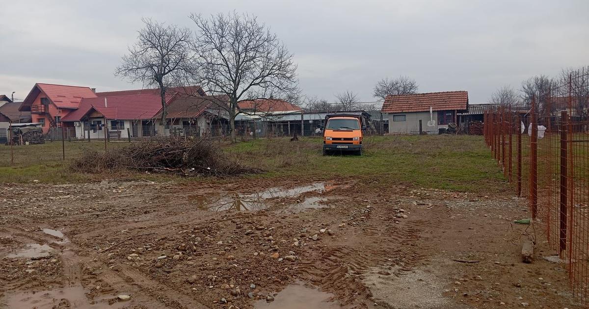 Teren agricol intravilan de 670 mp, în zona Exterior Sud, Târgu Jiu