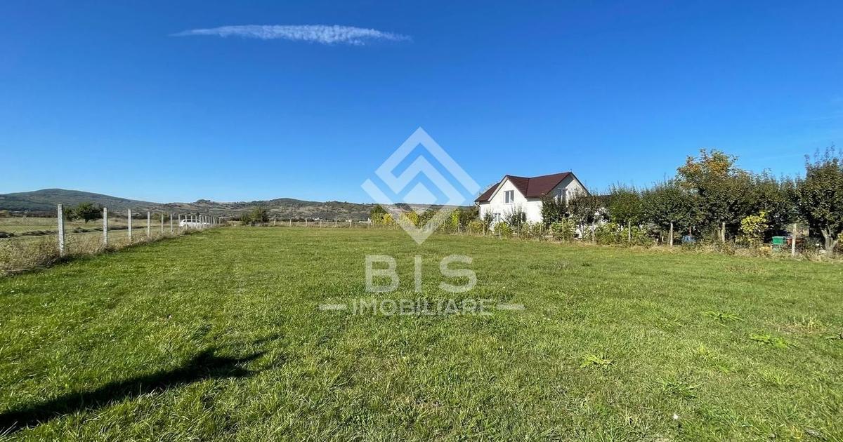 Teren agricol extravilan de 2300 mp, în Unirea