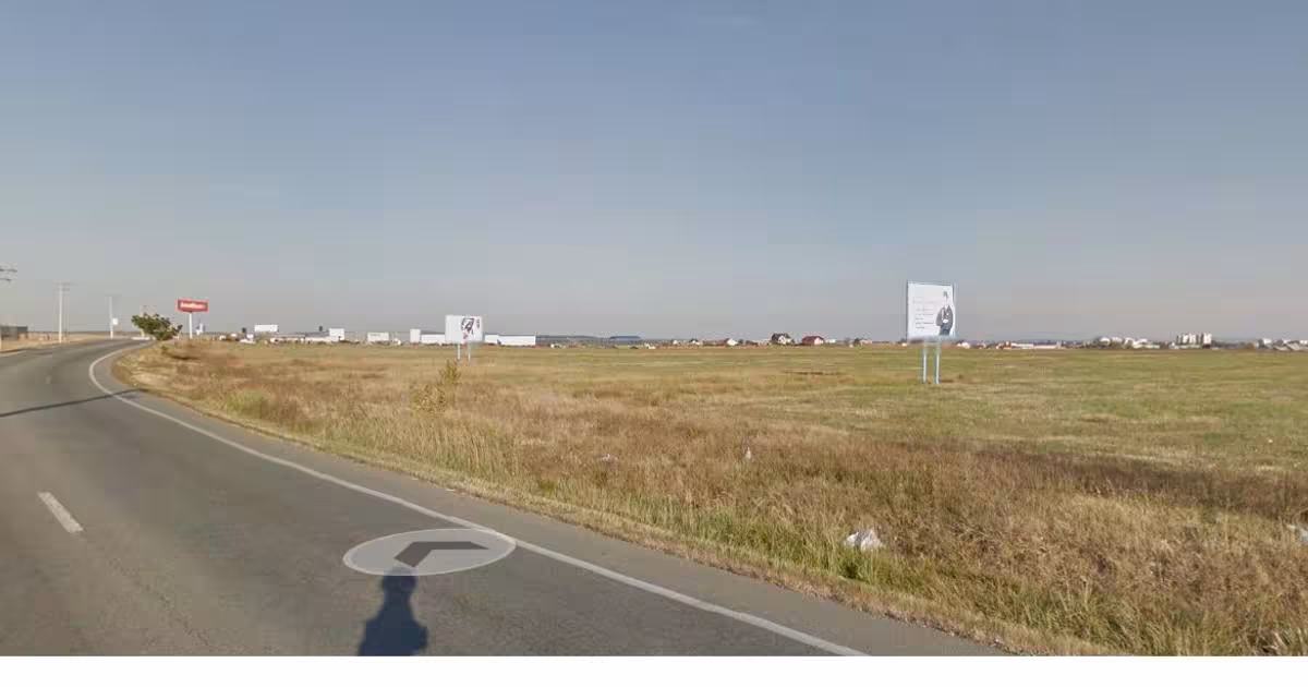 Teren Construcții intravilan de 29300 mp, în Albota