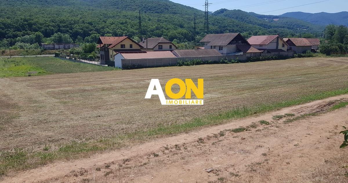 Teren Construcții intravilan de 575 mp, în Ampoița