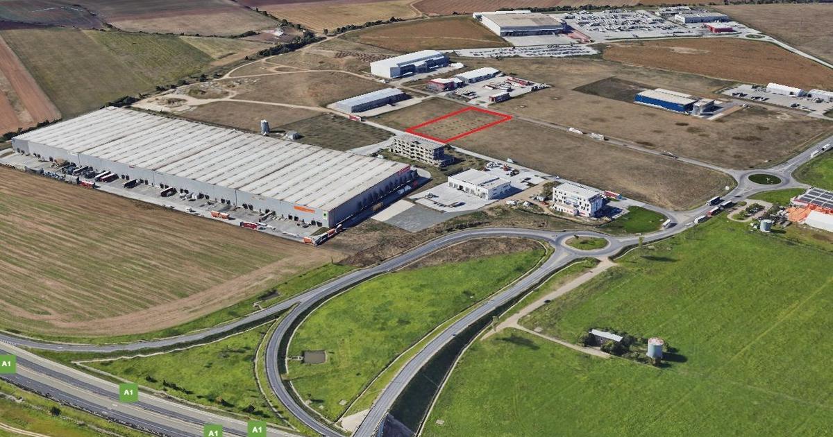 Teren Construcții intravilan de 11134 mp, în zona Aradul Nou, Arad