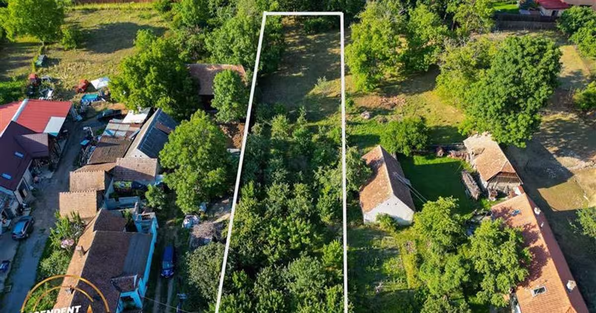 Teren Construcții intravilan de 1513 mp, în Arcuș