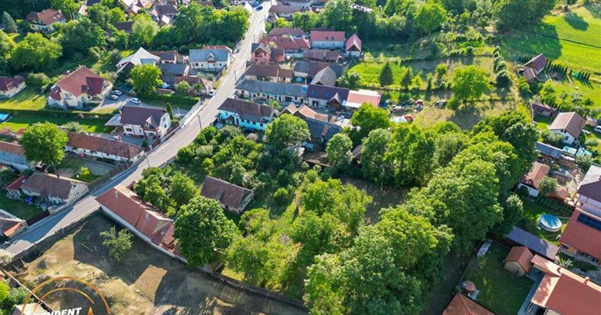 Teren Construcții intravilan de 1513 mp, în Arcuș