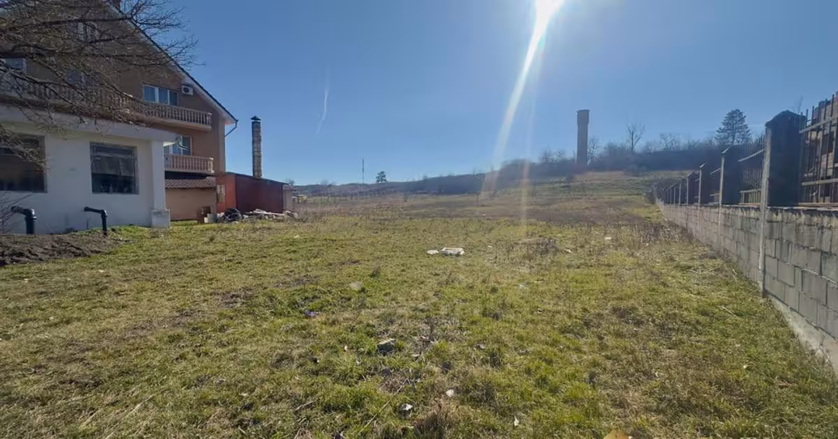 Teren Construcții intravilan de 1200 mp, în Băile 1 Mai