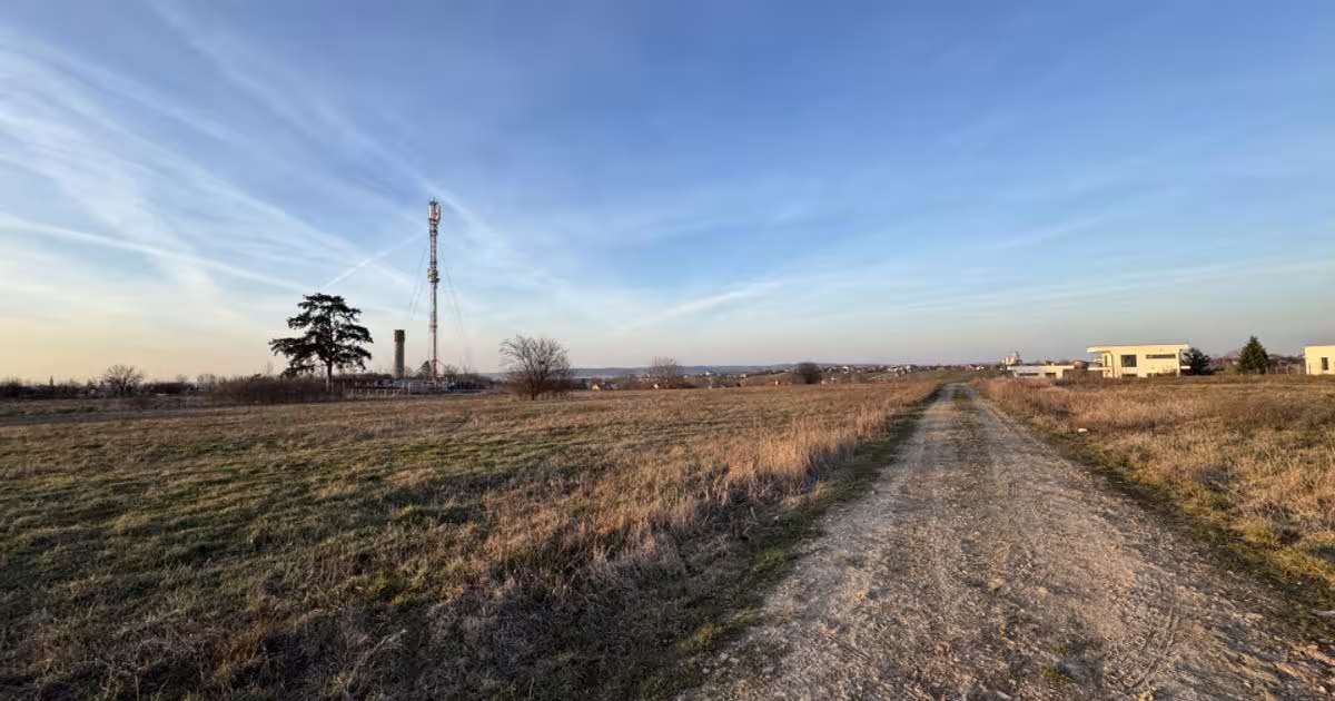 Teren Construcții intravilan de 2320 mp, în Băile 1 Mai
