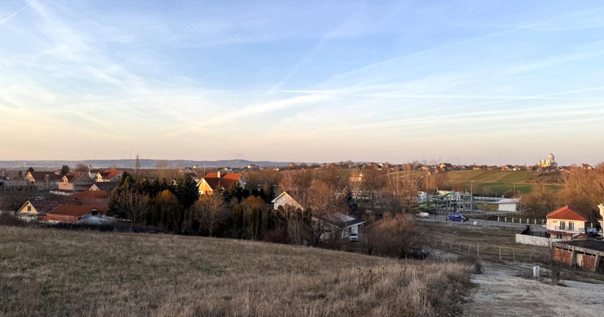 Teren Construcții intravilan de 2320 mp, în Băile 1 Mai