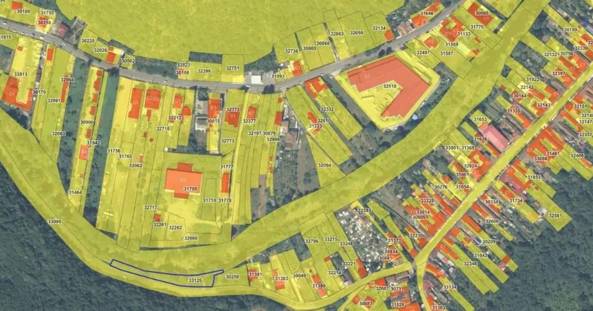 Teren Construcții intravilan de 1264 mp, în zona Central, Băile Herculane