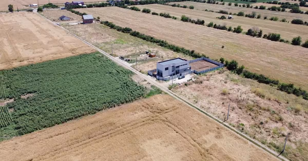 Teren Construcții intravilan de 360 mp, în Berceni