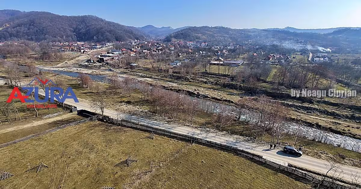 Teren Construcții intravilan de 2500 mp, în Berevoești