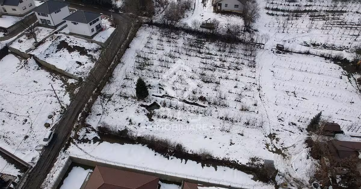 Teren Construcții intravilan de 3000 mp, în zona Nord-Vest, Bistrița