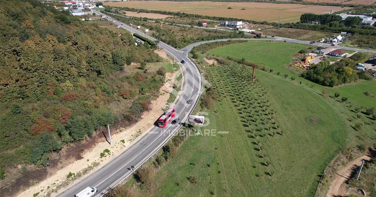 Teren Construcții intravilan de 2500 mp, în zona Viișoara, Bistrița