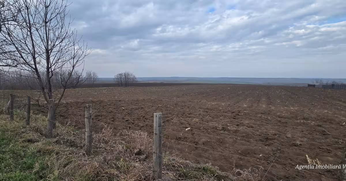 Teren Construcții intravilan de 13000 mp, în zona Central, Botoșani