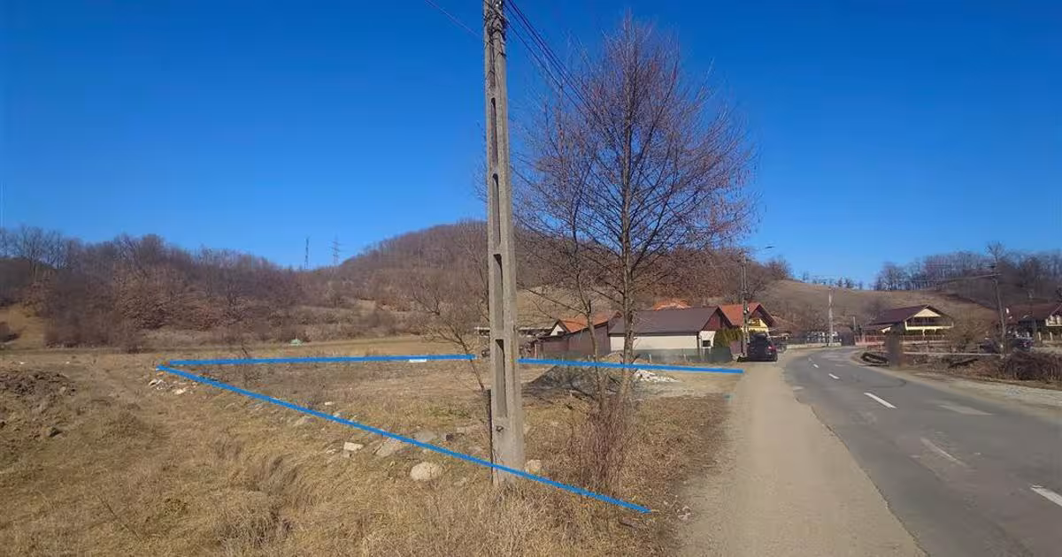 Teren Construcții intravilan de 1588 mp, în zona Est, Brad