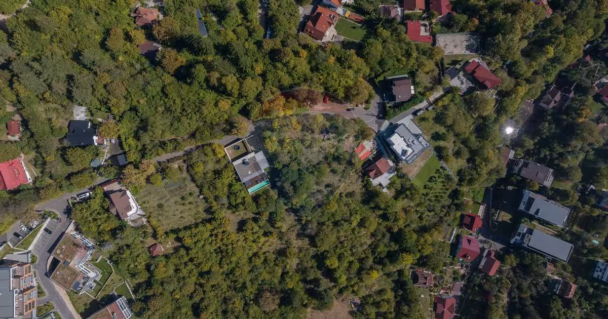 Teren Construcții intravilan de 4175 mp, în zona Drumul Poienii, Brașov