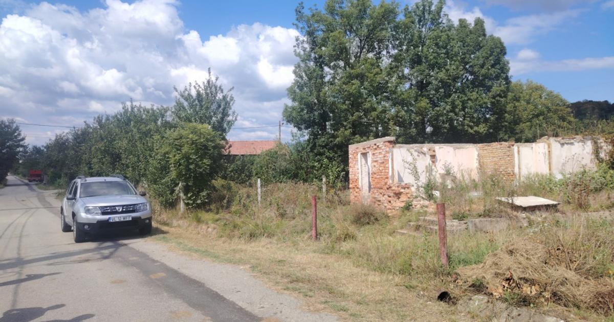 Teren Construcții intravilan de 2000 mp, în Bunești