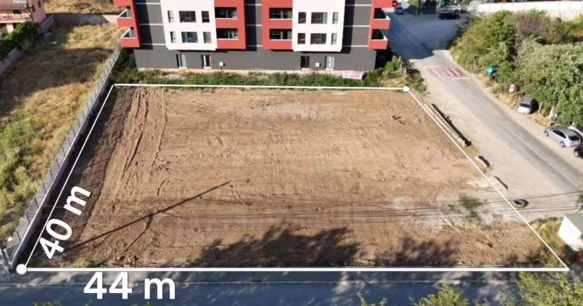 Teren Construcții intravilan de 1780 mp, în Cârcea