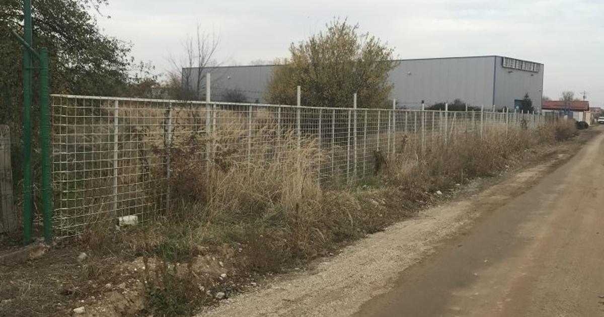 Teren Construcții intravilan de 3081 mp, în Cârcea