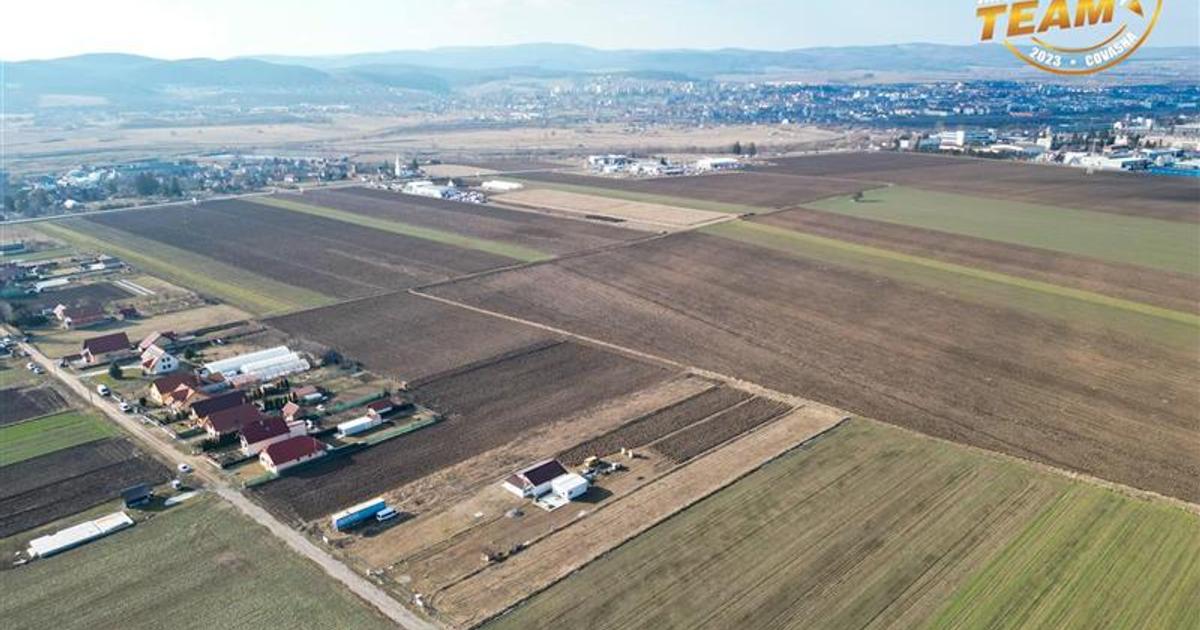 Teren Construcții intravilan de 2498 mp, în Chilieni