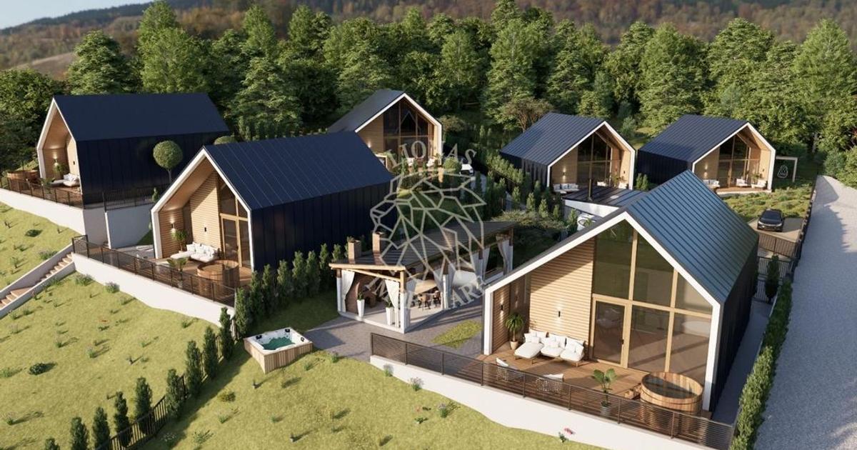 Teren Construcții intravilan de 2950 mp, în Colibița