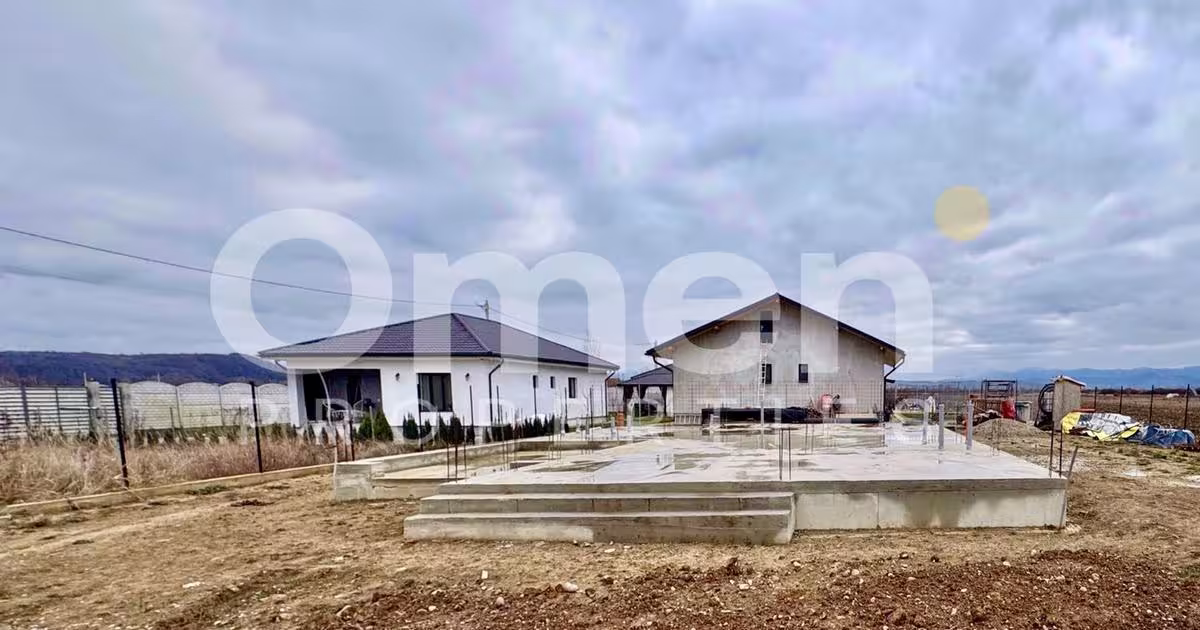 Teren Construcții intravilan de 1000 mp, în Coltău