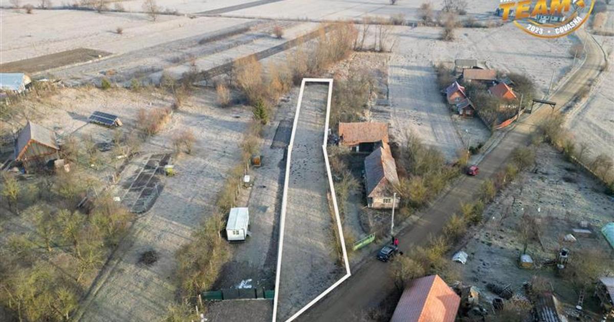 Teren Construcții intravilan de 1120 mp, în Dobolii de Sus