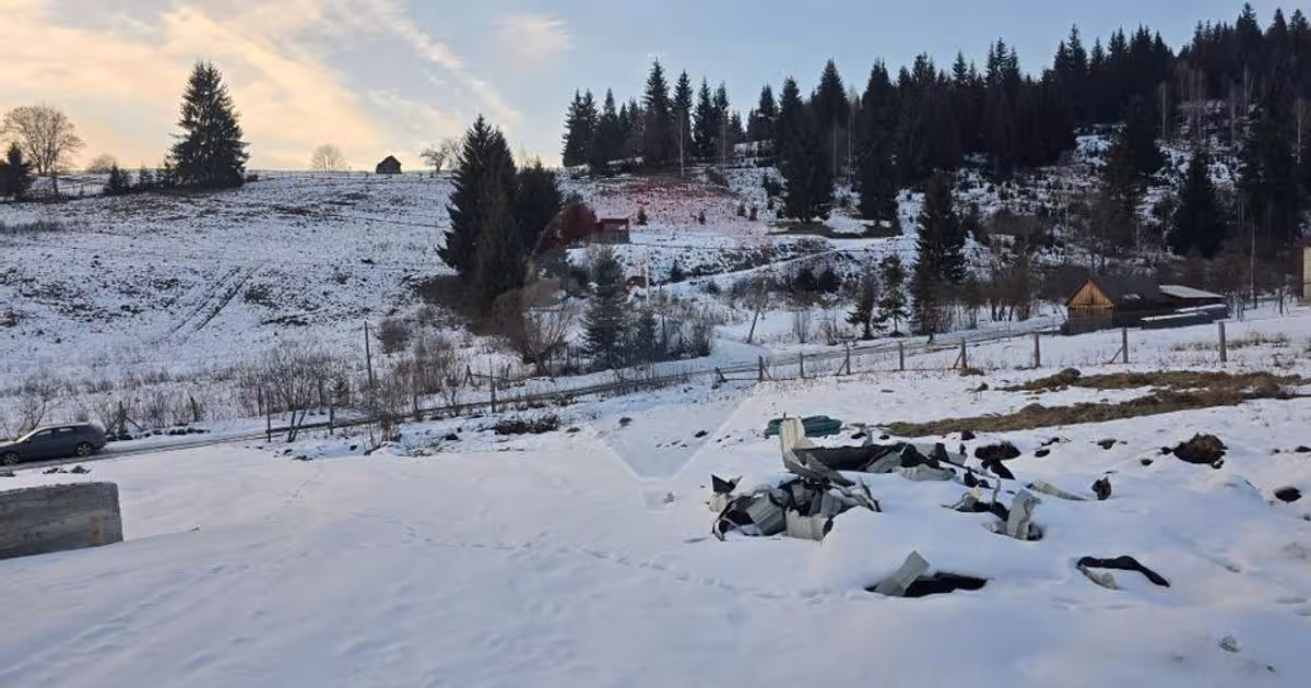 Teren Construcții intravilan de 4352 mp, în Dorna Candrenilor