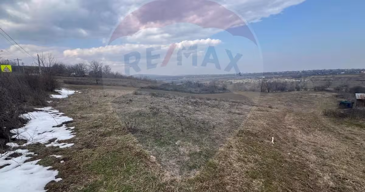 Teren Construcții intravilan de 4008 mp, în Dumbrăveni