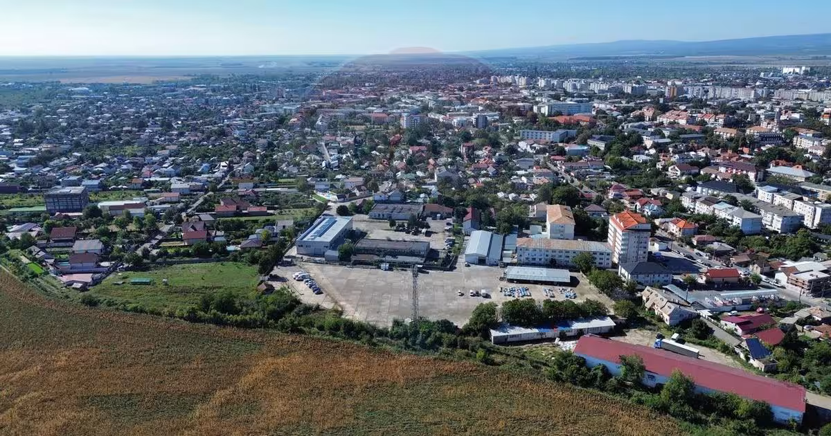 Teren Construcții intravilan de 9160 mp, în zona Est, Focșani