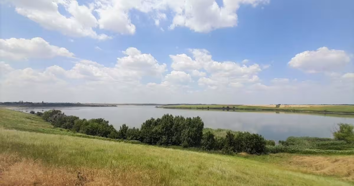 Teren Construcții intravilan de 1622 mp, în Frăsinet