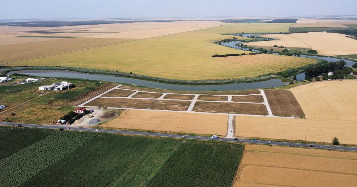 Teren Construcții intravilan de 323 mp, în Frumușani