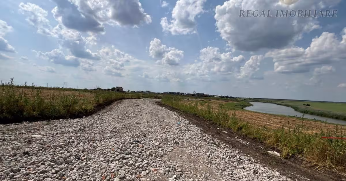 Teren Construcții de 393 mp, în Frumușani
