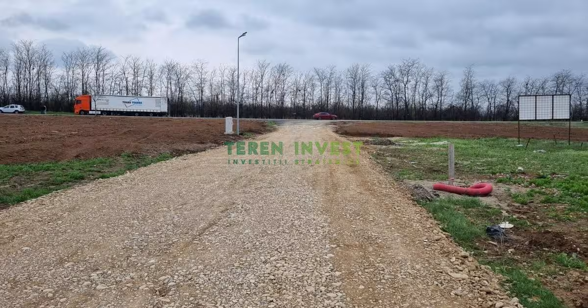 Teren Construcții intravilan de 4000 mp, în Frumușani
