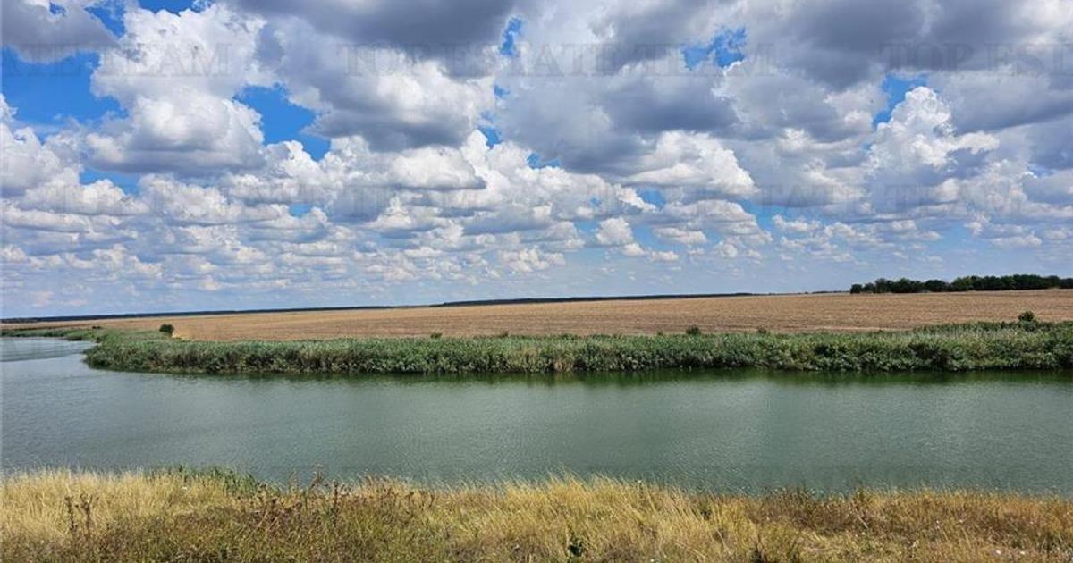 Teren Construcții intravilan de 400 mp, în Frumușani