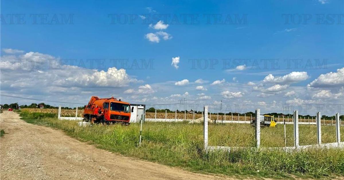 Teren Construcții intravilan de 40500 mp, în Frumușani