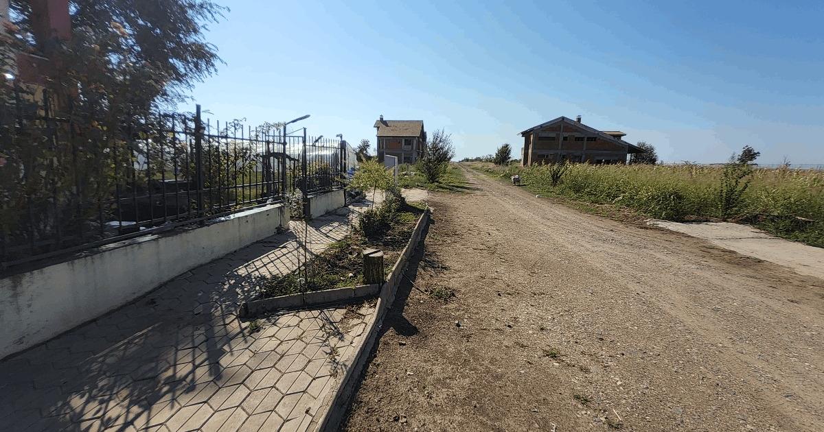 Teren Construcții intravilan de 41622 mp, în Frumușani