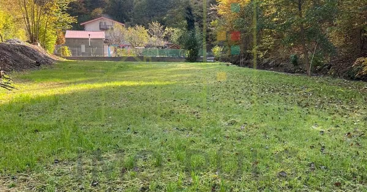 Teren Construcții intravilan de 900 mp, în Govăjdia
