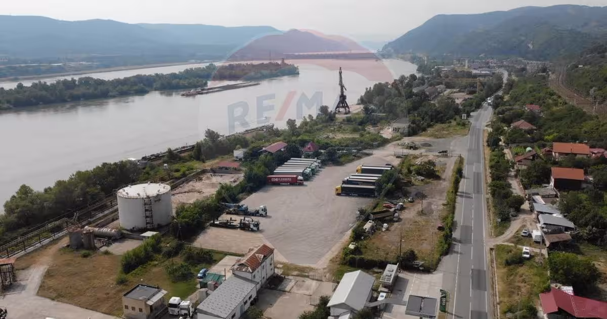 Teren Construcții intravilan de 4000 mp, în Gura Văii