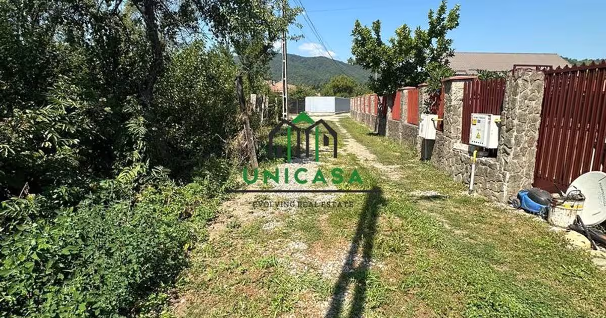 Teren Construcții intravilan de 1550 mp, în Jiblea Veche